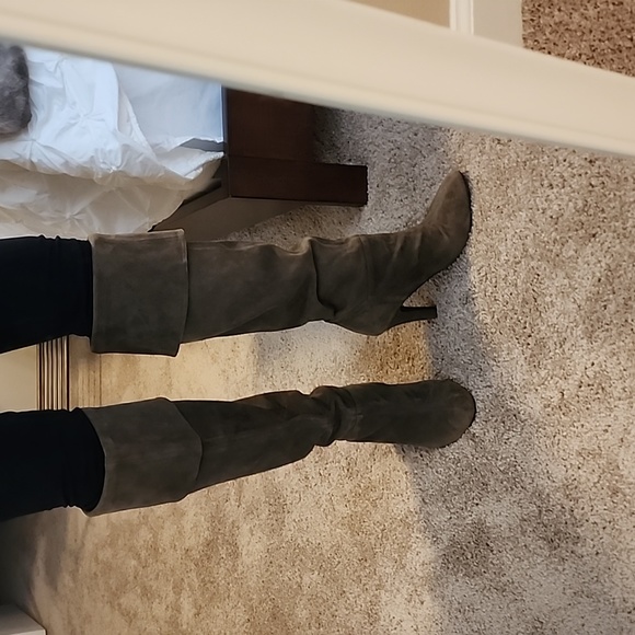 Colin Stuart Suade Boots - Picture 2 of 5